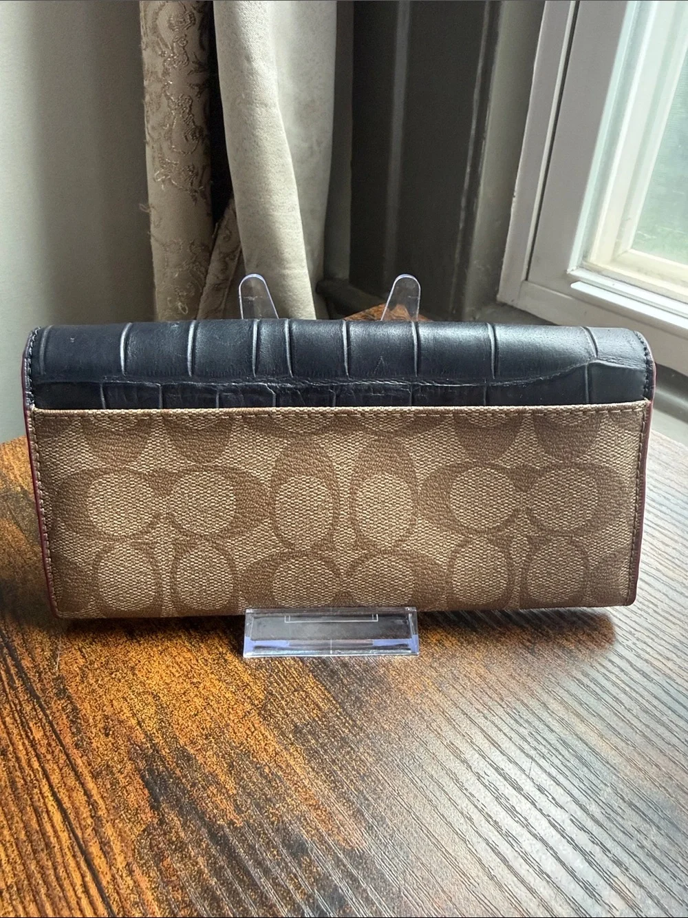 Coach iconic signature